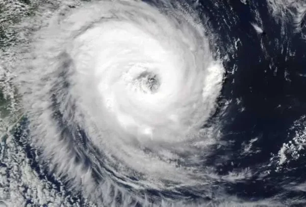 imagem colorida ciclone extratropical