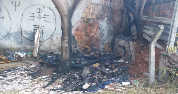 barraco incendiado