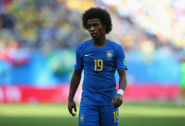 Paulinho e Willian só continuam titulares por causa de “trajetória”