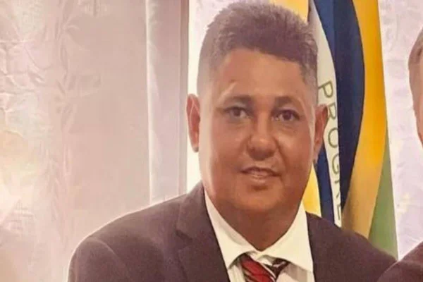 Imagem colorida de ex-vereador preso - Metrópoles