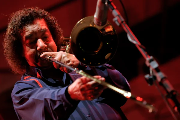 Um dos maiores trombonistas do mundo, Raul de Souza morre na França