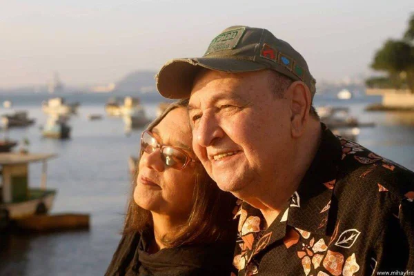 Foto colorida de Joyce Moreno ao lado de João Donato - Metrópoles
