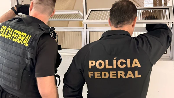 PF faz operação contra rede nacional de cigarros eletrônicos