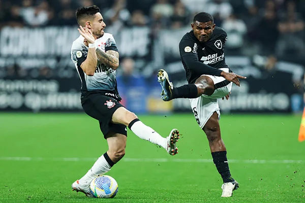 Imagem colorida do Botafogo e Corinthians - Metrópoles