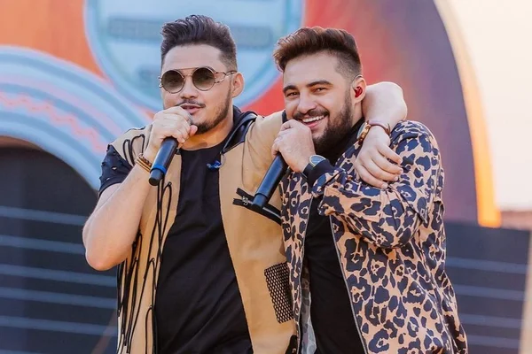 Sensação do piseiro, Os Parazim fazem show no DF neste sábado (27/8)