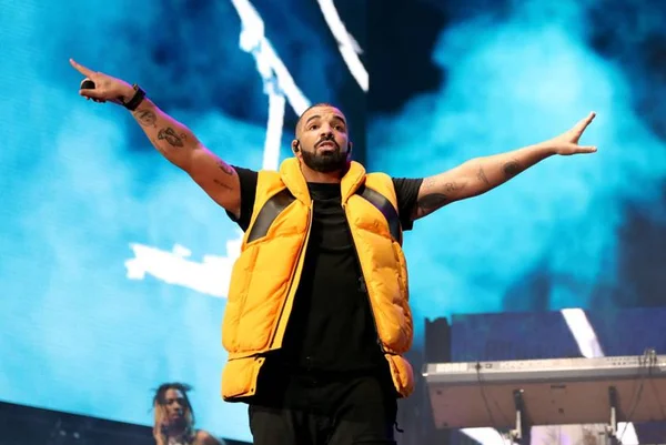 Crítica: no extenso disco Scorpion, Drake quer conquistar pelo cansaço
