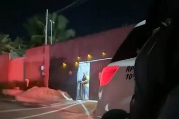 Major da PM atira durante briga por som alto e acaba preso: “Imbecil”