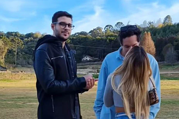 Viih Tube troca beijos com Eliezer e deixa Rodrigo Mussi de vela