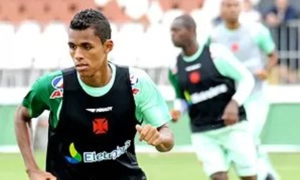 Ex-jogador do Vasco é preso por extorsão no Rio de Janeiro