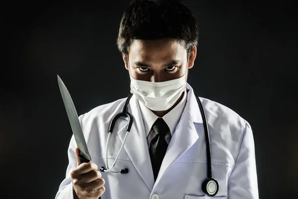 Após prisão, médico faz ameaças a vítima da Máfia das Próteses