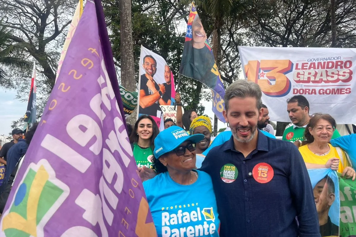 Leandro Grass defende fim da escala 6x1 em ato no Senado Federal