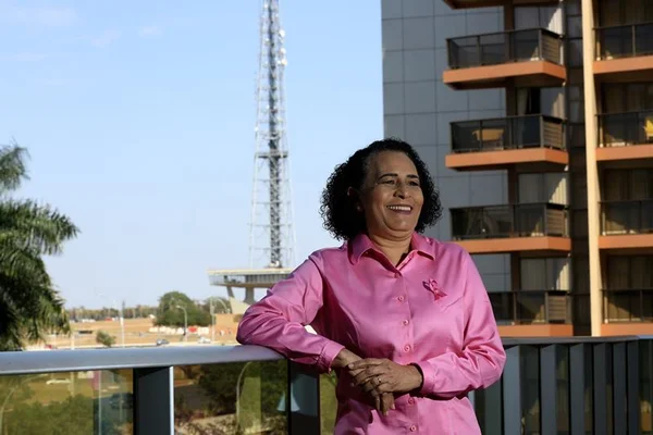 “Não somos feministas”, diz presidente do Partido da Mulher Brasileira