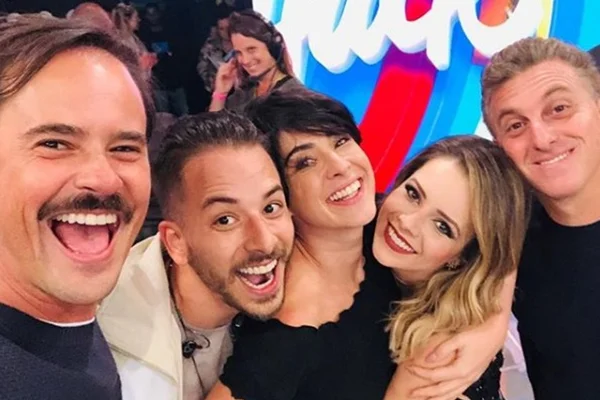 Fernanda Paes sobre volta de Sandy e Junior: “Coração bateu forte”