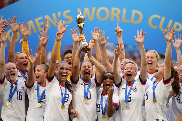 Estados Unidos conquistam o 4º título no Mundial Feminino