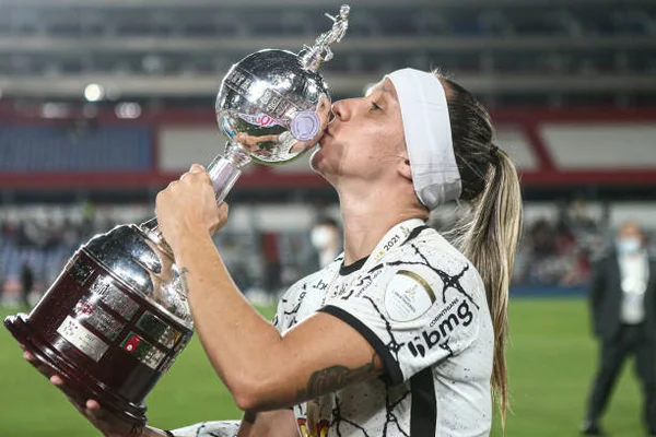 No futebol feminino, ninguém consegue tirar o Timão do topo