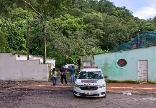 Idoso mata cabeleireiro a facadas em SP
