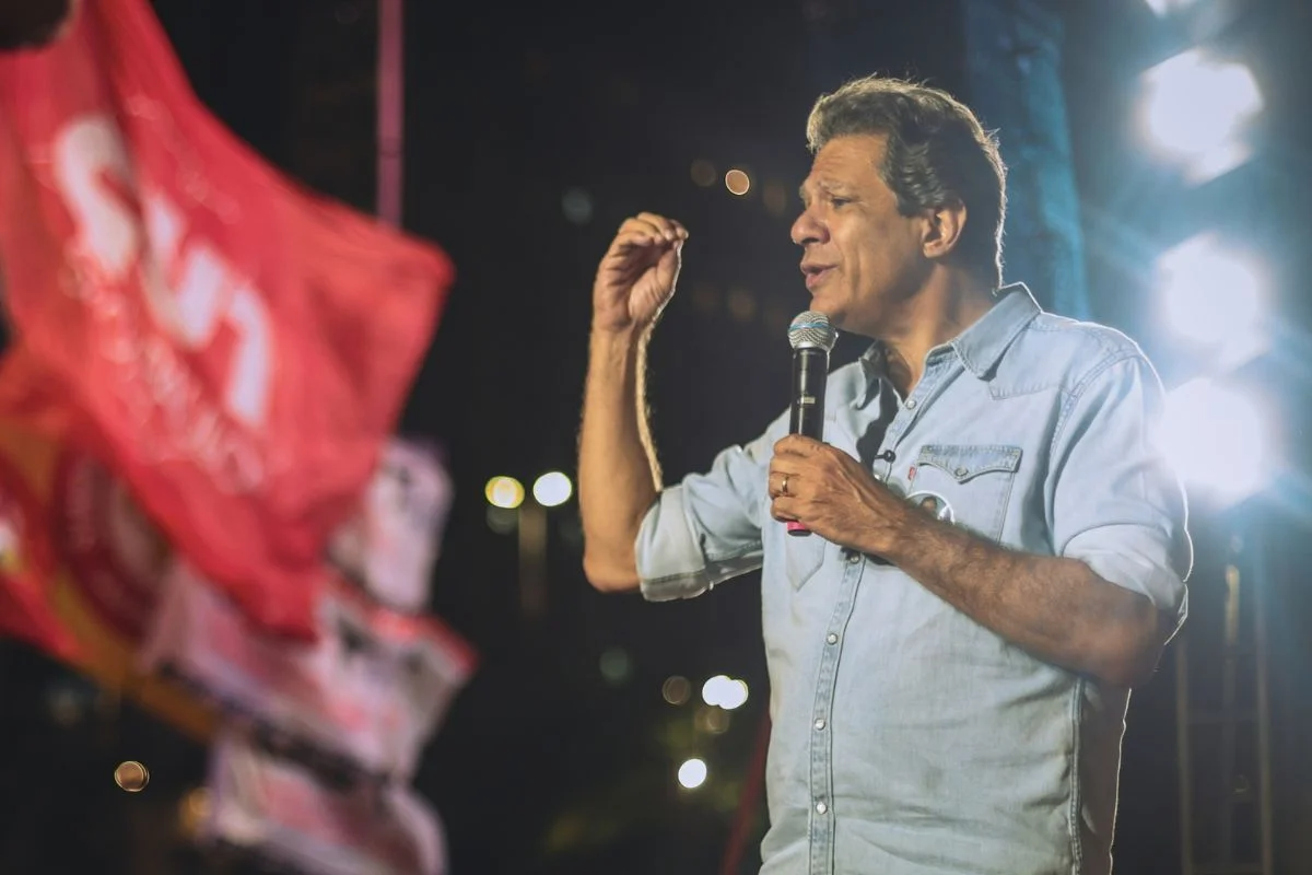 Após acompanhar Lula no ABC, Haddad vota na capital - imagem 1 Após acompanhar Lula no ABC, Haddad vota na capital - imagem 1