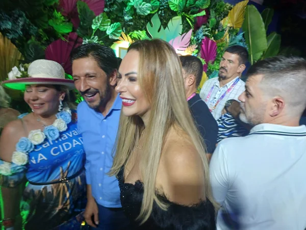 Ricardo Nunes com a esposa, Regina