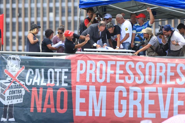TJDFT volta a considerar ilegais as greves dos médicos e dos professores
