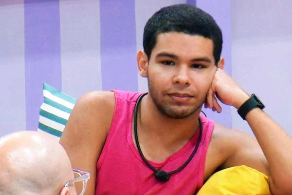 Entenda por que Vyni será eliminado do BBB22, com recorde de rejeição
