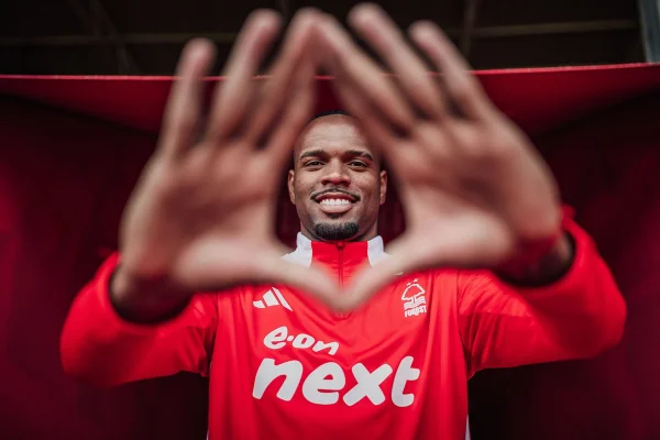 Carlos Miguel, goleiro do Nottingham Forest - Metrópoles
