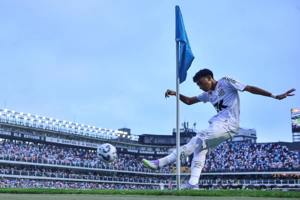Foto colorida de Robinho Jr - Metrópoles