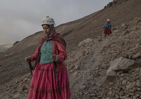 Pollera boliviana: da imposição colonial às pistas de skate - destaque galeria Pollera boliviana: da imposição colonial às pistas de skate - destaque galeria