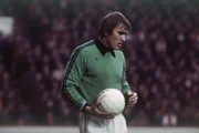 Morre Jimmy Rimmer, campeão europeu com o United, aos 78 anos - imagem 2 Morre Jimmy Rimmer, campeão europeu com o United, aos 78 anos - imagem 2
