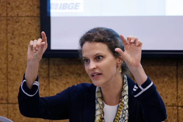 “Se IBGE for pressionado, não estarei nesta cadeira”, diz presidente
