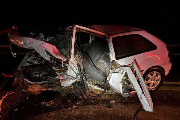 Jovens de 19 e 21 anos morrem em grave acidente na BR-414 em GO