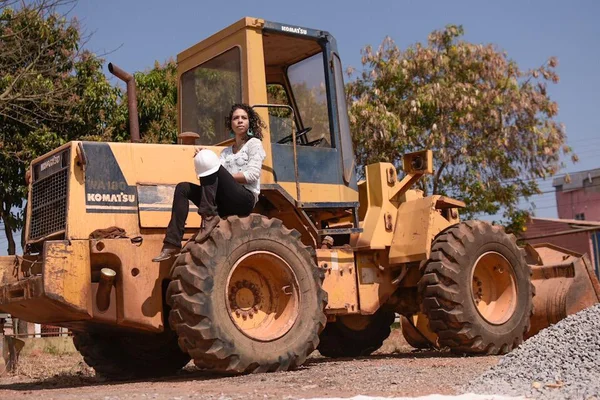 De ioga a arquitetura e engenharia. Saiba como ser voluntário nas RAs