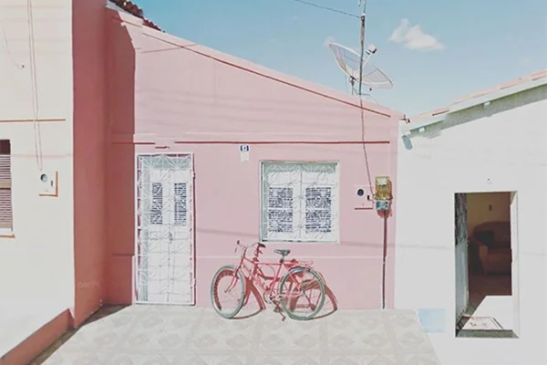 Artista com agorafobia viaja e fotografa o mundo via Google Maps
