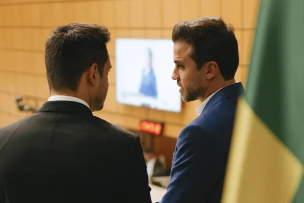 Foto colorida de Pablo Marçal na Alesp - Metrópoles