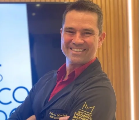 goias dentista suspenso