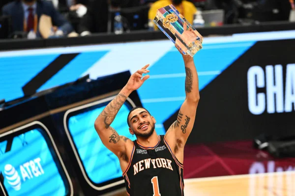 Após perder em 2021, Obi Toppin ganha Torneio de Enterradas da NBA