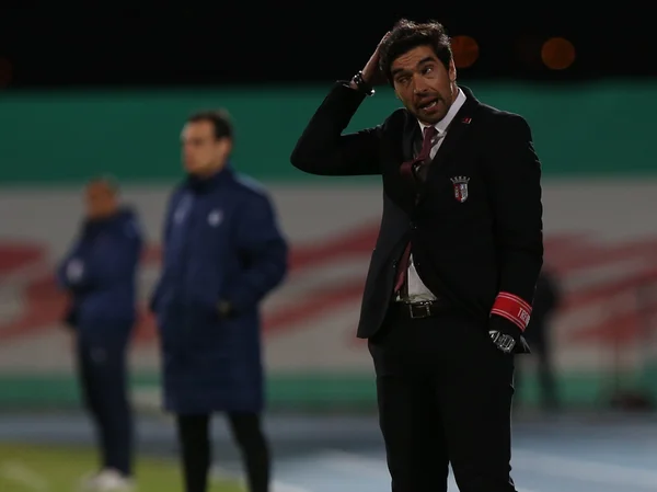 Foto colorida de Abel Ferreira, treinador do Palmeiras, em época que estava no porto - Metrópoles