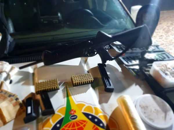 armas