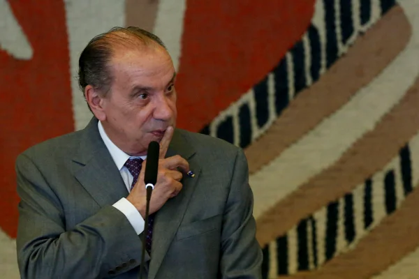 Tucano, Aloysio Nunes diz que apoiará Lula e que “2º turno já começou”