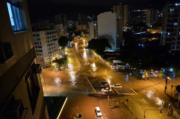 Temporal no Rio deixa 4 mortos e derruba trecho da ciclovia Tim Maia