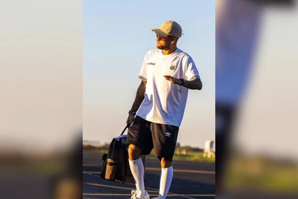 Neymar desembarcou no Paraguai para partida da Copa Sul-Americana