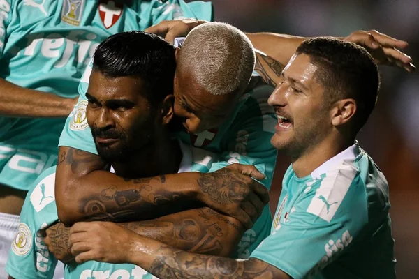 Palmeiras faz 1 x 0 no Botafogo e retoma 2ª posição no Brasileiro
