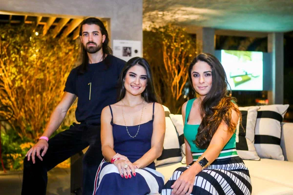 Isabela e Marcela Czarneski recebem convidados da Mac Design