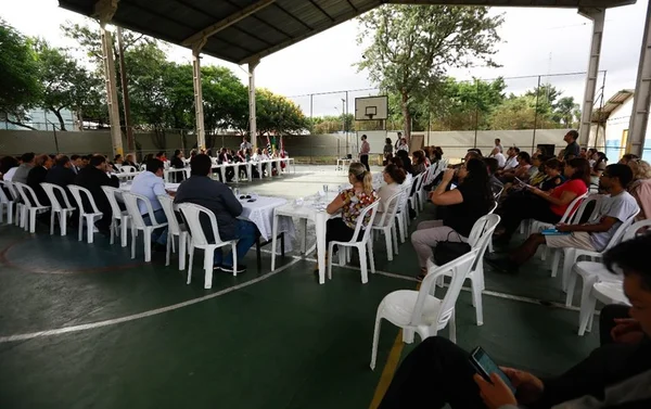 Suzano: 20 professores substitutos vão assumir colégio após massacre