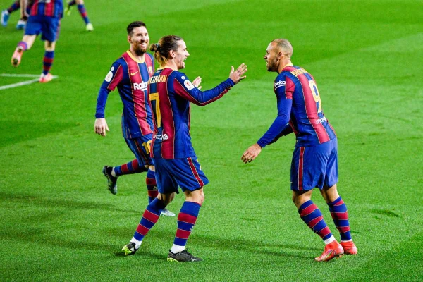 Barcelona avança na Copa do Rei