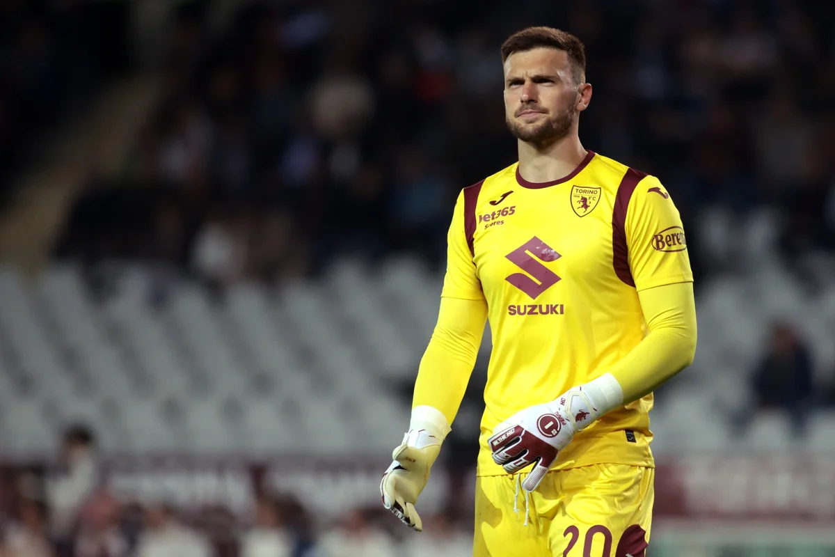 Lucas Perri, goleiro do Torino. Lucas Perri, goleiro do Torino.