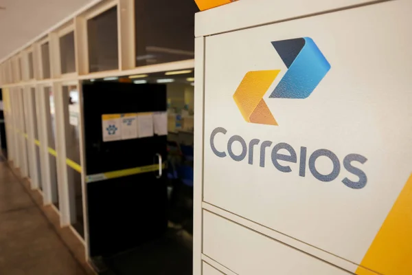 Fachada do prédio sede dos Correios e detalhes de agência da empresa, no Setor Bancário Norte, em Brasília metrópoles 15