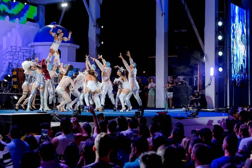 Ivete Sangalo levanta poeira e faz a festa em show recheado de hits - imagem 2 Ivete Sangalo levanta poeira e faz a festa em show recheado de hits - imagem 2