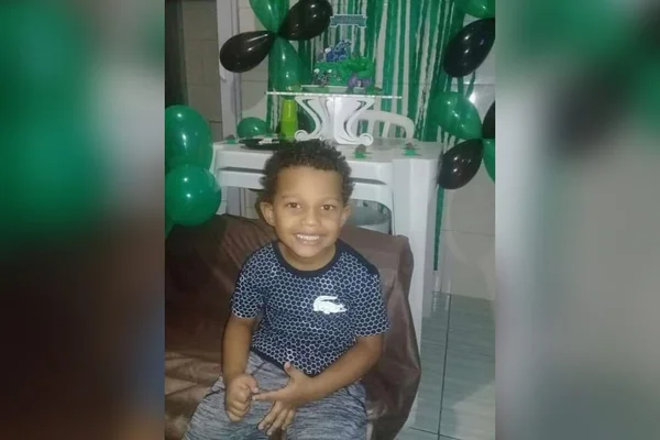 Arthur Henrique Lima dos Santos, morto em incêndio em Ferraz de Vasconcelos