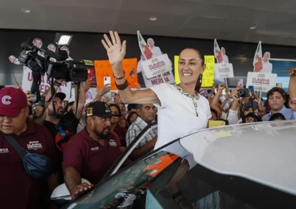 Foto colorida da candidata a presidência do México Claudia Sheinbaum - Metrópoles