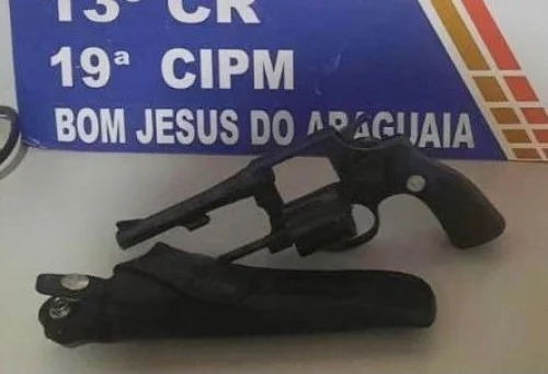 Criança levou arma do pai para a escola